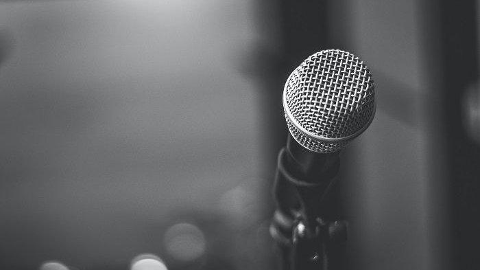 Contoh teks Master of Ceremony (MC) atau pembawa acara peringatan Hari Sumpah Pemuda.