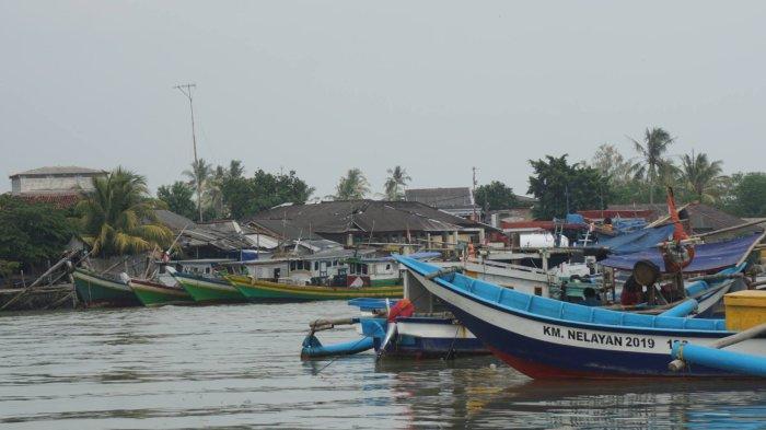 Sejumlah nelayan di Kabupaten Pandeglang, Banten, mengeluhkan sulitnya mendapat pasokan bahan bakar minyak (BBM) jenis Pertalite.