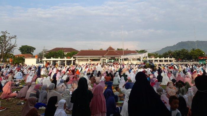 Ilustrasi acara peringatan Maulid Nabi