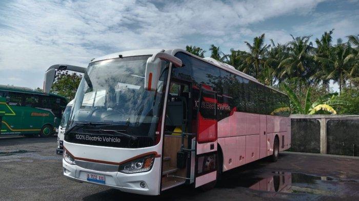 BUS LISTRIK - Perusahaan Otobus asal Kebumen yakni PO Efisiensi membuat gebrakan dengan meluncurkan layanan bus antarkota antarprovinsi atau AKAP berbasis kendaraan listrik.