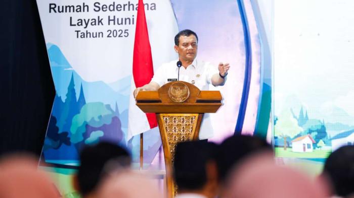 30072025 gubernur jateng ahmad luthfi saat acara rumah sederhana layak huni