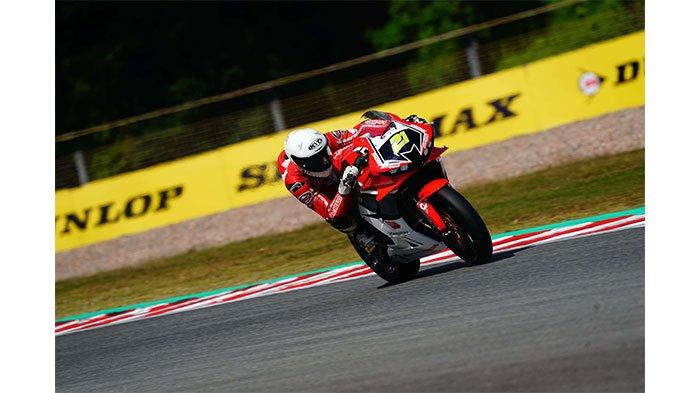 Adenanta yang menempati posisi ketujuh klasemen sementara dengan mengumpulkan 79 poin, akan menghadapi balapan final race dengan perjuangan yang keras.
