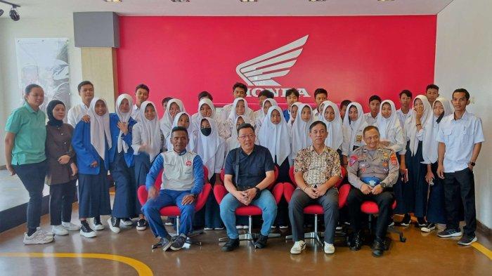 Astra Motor Yogyakarta Bekali Keselamatan Berkendara Kepada Ratusan Pelajar Sekolah Binaan Astra
