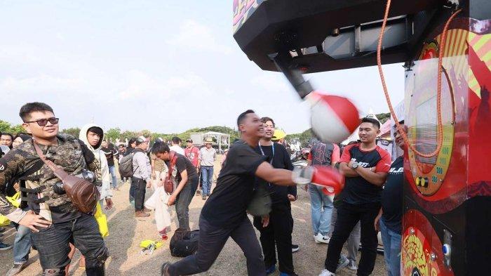 Honda Bikers Day (HBD) 2023 diselenggarakan di Lapangan Rampal, Malang, 28 Oktober. HBD menjadi cerminan loyalitas dan kuatnya ikatan emosional pengguna setia sepeda motor Honda yang semakin besar dan tak lekang oleh waktu.