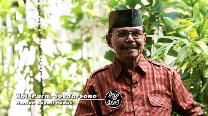 Kolonel (Purn) Soedarsono, Bupati Kudus periode 1988-1998.