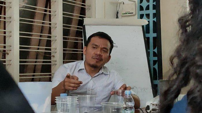 Komisioner Komnas HAM, Saurlin P Siagian memaparkan hasil temuan sementara hasil pemantauan Pilkada Jawa Tengah, Jumat (29/11/2024).