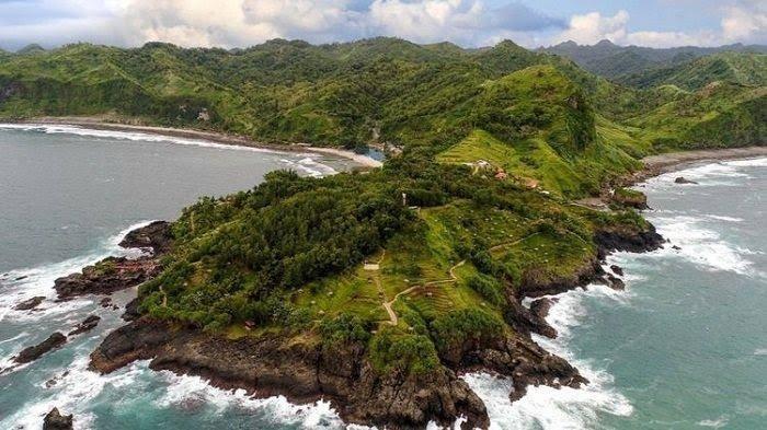 Geosite di pantai selatan Kebumen masuk kawasan Geopark Global
