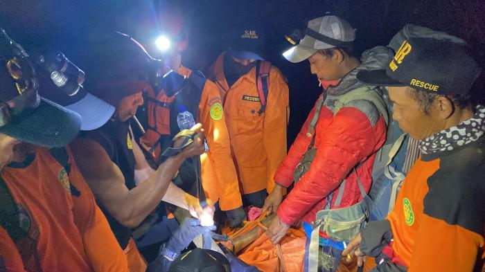 PENDAKI GUNUNG SLAMET-TEWAS-OKE