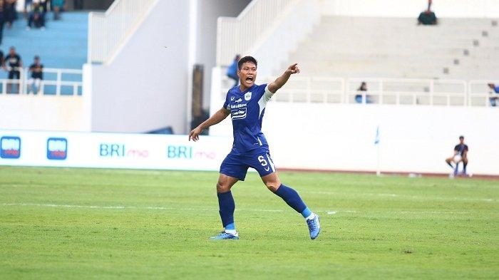 Pemain PSIS Semarang Wahyu Prasetyo saat memperkuat tim, beberapa waktu lalu. Wahyu Prasetyo kembali dipanggil Timnas Indonesia untuk mengikuti pemusatan latihan jelang Piala Asia 2023 Qatar.