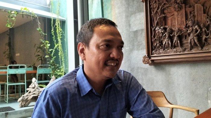 CEO PSIS Semarang, Yoyok Sukawi memberikan keterangan kepada pewarta di Semarang, Senin (8/7/2024).