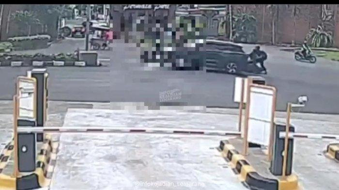 Pelajar SMA kelas 11, SAB (16) menabrak dua pemotor saat mengemudikan Xpander di depan perumahan Permata Puri Jalan Moh Ichsan, Ngaliyan, Kota Semarang, Jumat (29/11/2024).