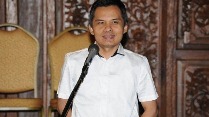 Mantan Sekjen MPR RI, Maruf Cahyono maju di Pilkada Banyumas sebagai bakal calon bupati.