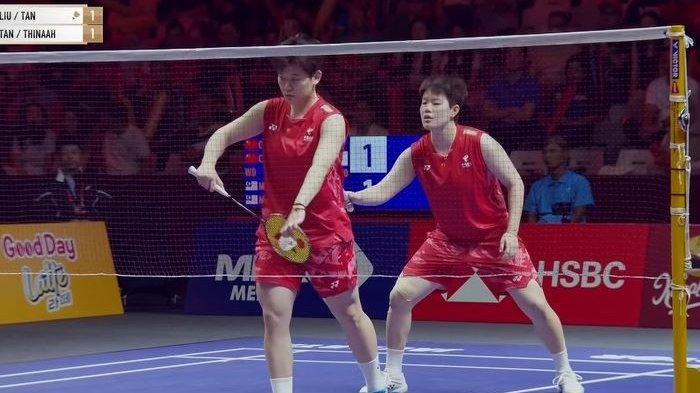 JUARA - Liu Sheng Shu/Tan Ning sebagai unggulan pertama meraih kemenangan pada final Indonesia Open 2025, Minggu (8/6/2025).