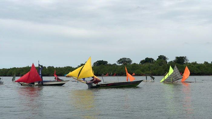 Festival Jong di Pulau Buluh Batam yang digelar untuk merayakan HUT RI diikuti ratusan peserta, Selasa (16/8/2022). Tak hanya warga Pulau Buluh, peserta juga datang dari Pelalawan dan Bengkalis Riau, Karimun hingga Tanjungpinang.