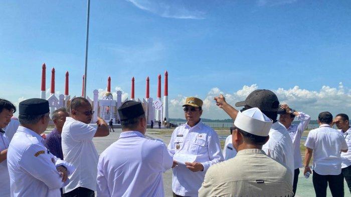 Wakil Bupati Anwar Hasyim bersama perwakilan seluruh OPD meninjau kesiapan Astaka yang akan digunakan dalam STQH tingkat Provinsi Kepri