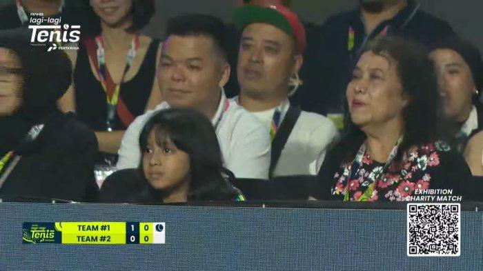 Anak-anak Desta Nonton Lagi Lagi Tenis bareng Sang Oma, Tina Prakosa