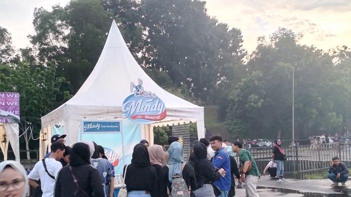 Suasana event XYZ menjadi bertambah seru dengan kehadiran Mindy di XYZ Live Ground 2024.