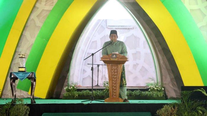 Bupati Bintan Roby Kurniawan Sedang Memberikan kata sambutan sekaligus membuka Musabaqah Tilawatil Qur'an dan Hadits (MTQH) Ke XIII tingkat Kabupaten Bintan.