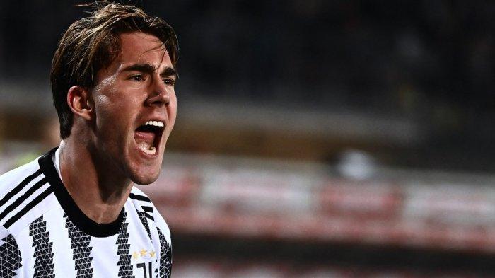Juventus Menang - Striker Juventus asal Serbia Dusan Vlahovic selebrasi setelah mencetak gol ke gawang Torino, Sabtu (15/10/2022). Juventus menang 1-0 atas Torino pada laga tersebut.