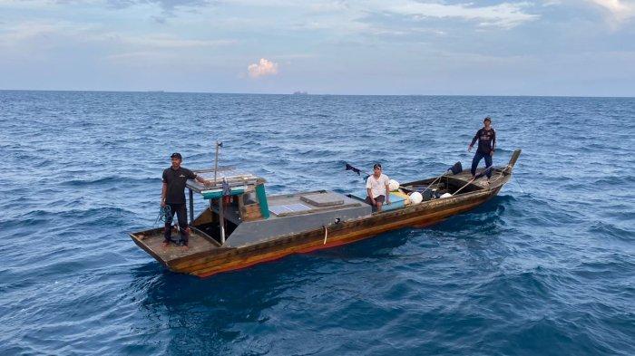Dua Nelayan Batam Tersesat 3 Jam di Laut, Petugas PPLP Tanjunguban Evakuasi