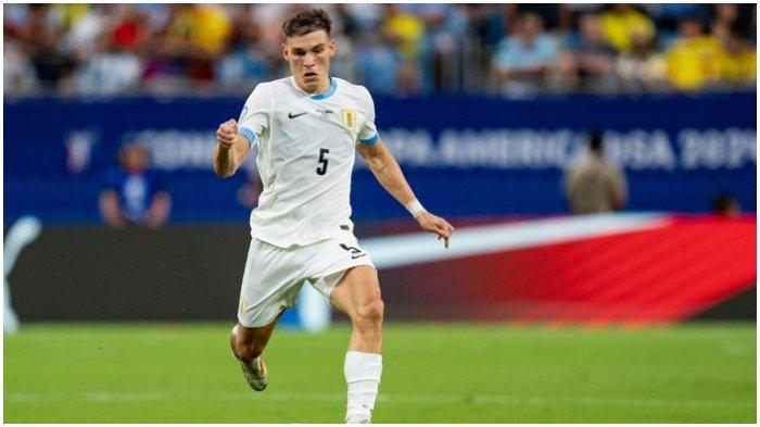 Gelandang asal Uruguay, Manuel Ugarte Ribeiro akan merapat ke Manchester United.