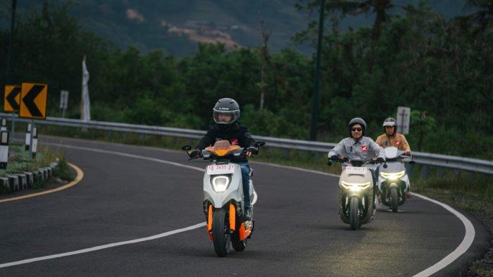 Kolaborasi tiga talenta juara nasional Honda Modif Contest (HMC) 2023 bersama modifikator kelas atas Indonesia melahirkan karya modifikasi pertama
