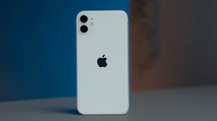 Ilustrasi iPhone 11 warna White