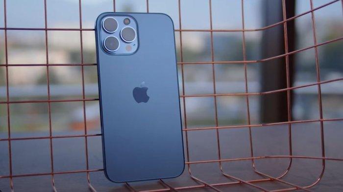 Ilustrasi iPhone 13 Pro Max baru.