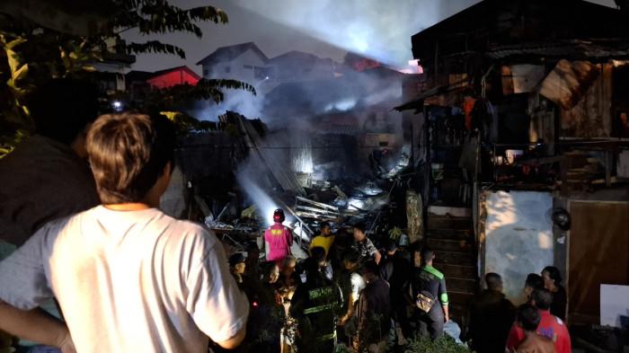 KEBAKARAN - Foto musibah kebakaran yang melanda kawasan Blok 2, Lubuk Baja Kota Batam
