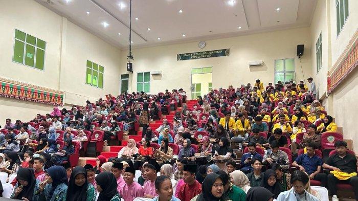 (Kemenag Kepri) mengajak pelajar untuk menerapkan sikap moderasi beragama dalam kehidupan.