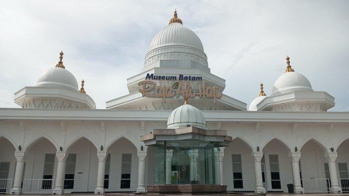 WISATA BATAM - Museum Batam Raja Ali Haji di kawasan Alun Alun Engku Putri Batam Center, Kota Batam, Provinsi Kepulauan Riau. Foto diambil baru-baru ini.