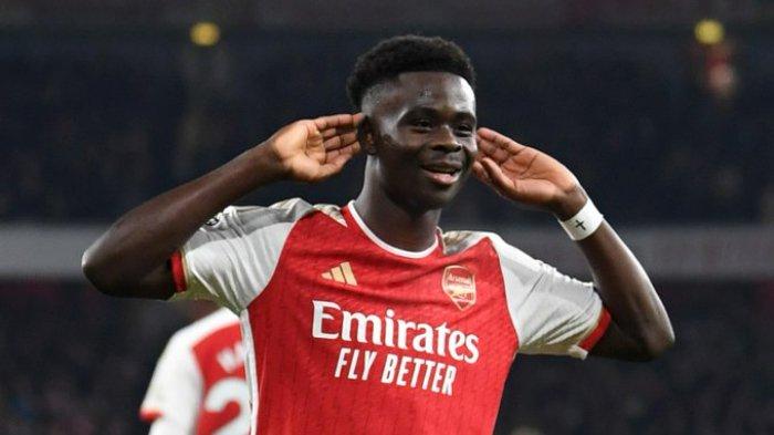 PSG sudah siap mengeluarkan dana sebesar Rp 2,3 triliun untuk membujuk Arsenal melepas Bukayo Saka sebagai pengganti Kylian Mbappe.