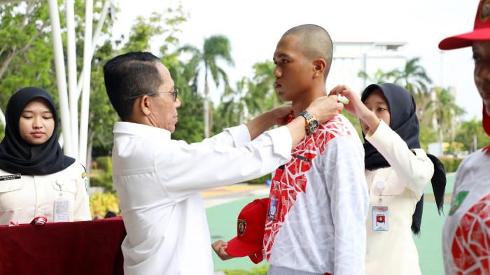 PASKIBRAKA - Wali Kota Batam Amsakar Ahmad saat buka pemusatan calon Paskibraka tahun 2025 di Dataran Engku Putri, Kota Batam, Provinsi Kepri, Kamis (31/7/2025).