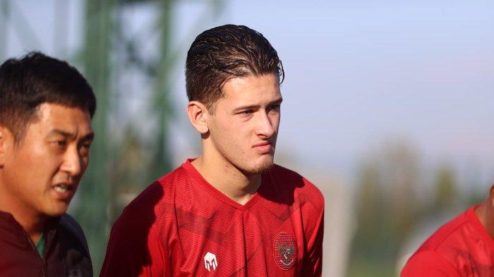 Pemain Naturalisasi, Justin Hubner (kanan), mengikuti program pemusatan latihan di Turki besama Timnas U20 Indonesia, Jumat (11/11/2022).