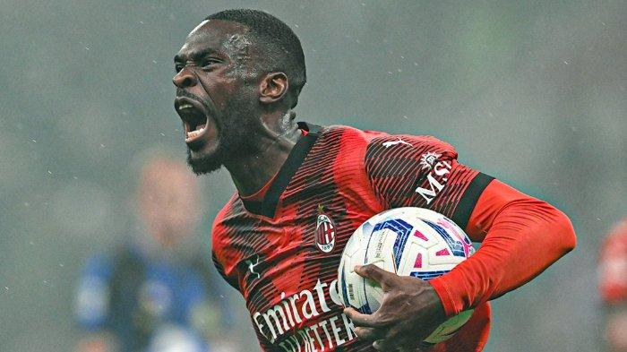 Pemain AC Milan, Fikayo Tomori - Prediksi skor Juventus vs AC Milan di Liga Italia 2023-2024, simak informas prediksi susunan pemain, head to head, dan link live streaming.