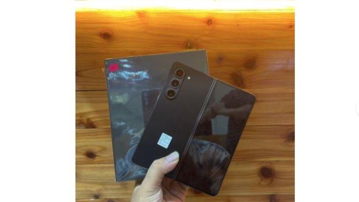 Samsung Z Fold 5 second