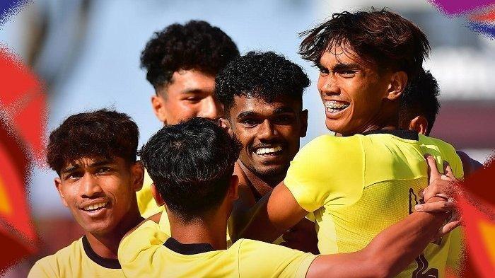 Selebrasi pemain Malaysia setelah pesta gol 11-0 ke gawang Brunei di Piala AFF U19 2024. Simak jadwal Piala AFF U19 2024 hari ini yang menggelar dua laga dari Grup C, Senin (22/7/2024). Ujian Thailand dan Malaysia sebelum saling bunuh.