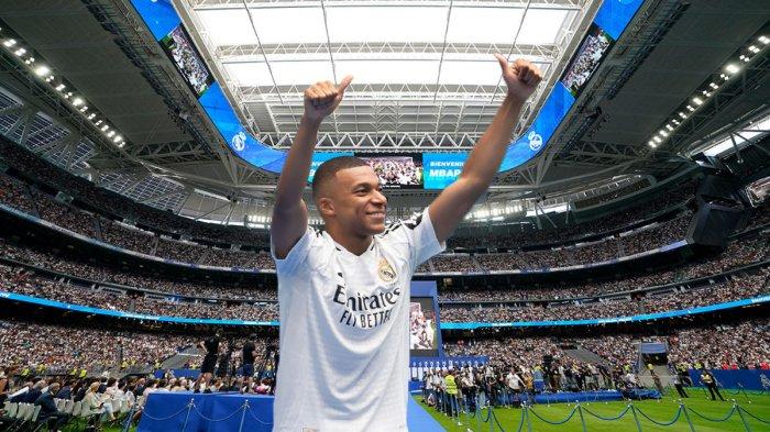 Seremoni penyambutan Real Madrid untuk Kylian Mbappe di Santiago Bernabeu, Madrid, Selasa (16/7/2024)