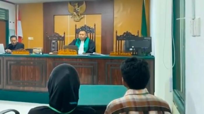 SIDANG CERAI DI LINGGA - Persidangan perceraian di Pengadilan Agama Dabo Singkep, Kabupaten Lingga, Provinsi Kepulauan Riau (Kepri). Foto diambil beberapa waktu lalu.
