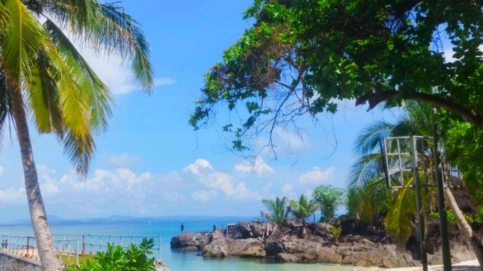 Keindahan alam bahari di Pulau Senua, Kabupaten Natuna, Provinsi Kepulauan Riau.