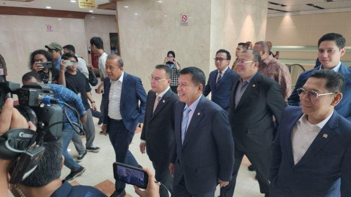 Wakil Menteri Pertahanan M Herindra tiba di Kompleks Parlemen, Senayan, Jakarta, Rabu (16/10/2024), untuk menjalani fit and proper test atau uji kelayakan dan kepatutan calon Kepala Badan Intelijen Negara (BIN), pada Rabu (16/10/2024).