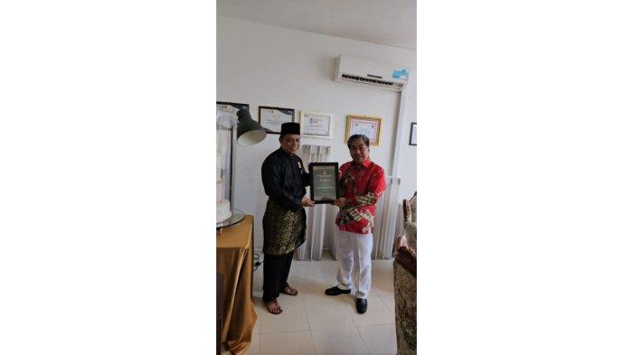Ketua LAM Nongsa, Dato Agustiawan Wahab, bertemu dengan General Manager Batam View Beach Resort, sekaligus President ARTDO, Anddy Fong, Kamis (17/8/2023).