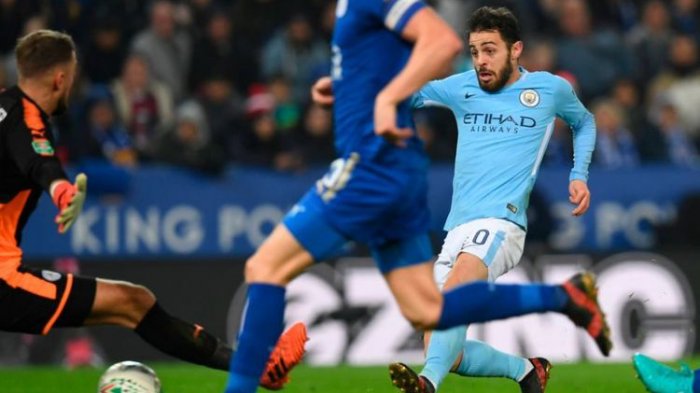 Bernardo Silva mencetak gol kemenangan Manchester City atas Leicester City pada pertandingan Piala Liga Inggris di Stadion King Power, Selasa (19/12/2017).