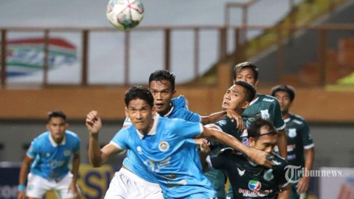 Duel PSMS Medan vs Sulut United di laga perdana babak 8 besar Liga 2 2021 di Stadion Wibawa Mukti, Cikarang, Bekasi, Kamis (16/12/2021).