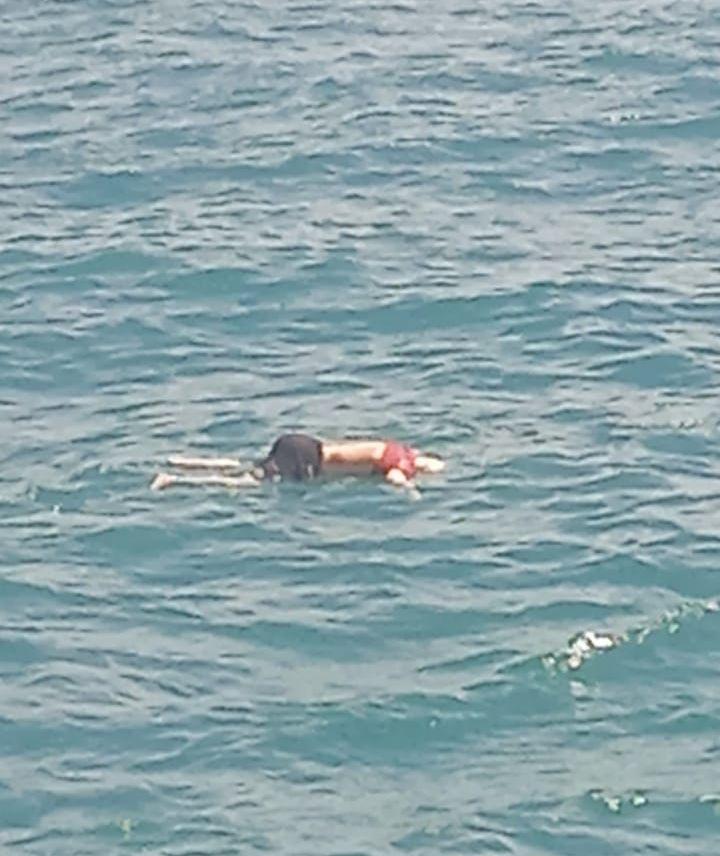 Penemuan mayat mengapung di perairan Batu Ampar Batam oleh kapal fery yang melintas