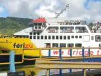 Kapal-Bahtera-Nusantara-01-melintasi-perairan.jpg