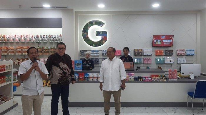 Dalam rangka grand opening, Gramedia Pollux Mall Cikarang memberikan beragam promo, yaitu potongan pembelian buku terbitan Gramedia sebesar 30.000 dengan minimal transaksi 200.000, potongan 70.000 dengan minimal transaksi 350.000.