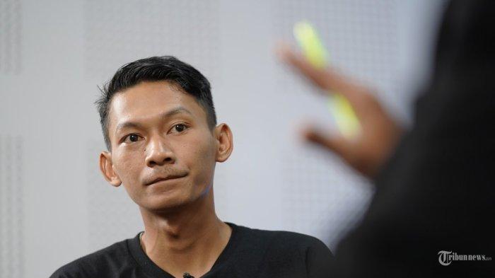 Mantan terpidana Saka Tatal saat diwawancarai secara khusus oleh News Manager Tribun Network Rachmat Hidayat di Studio Tribun Network, Senin (22/7/2024) malam. Saka Tatal mengungkapkan kesiapannya menjalani Sidang Peninjuan Kembali (PK) terkait kasus tewasnya Vina Cirebon.