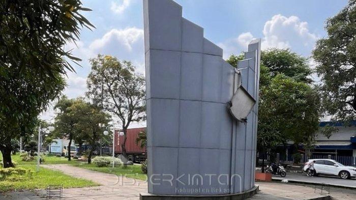 Pemerintah Kabupaten Bekasi, Jawa Barat mempercantik taman-taman median jalan yang berada di sepanjang jalur Pantura mulai dari perbatasan Kabupaten Bekasi dengan Kota Bekasi hingga Kabupaten Karawang.