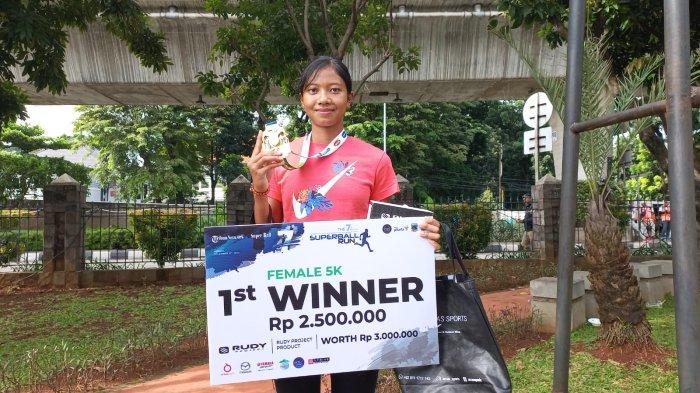 Remaja Asal Bandung Juara 1 Lomba Lari Kategori 5K Female Senang Ikut